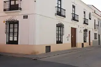 Museo PlomHist visto desde la calle de Álvarez de Sotomayor