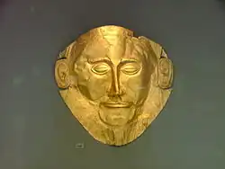 Escultura funeraria: la llamada "máscara de Agamenón", una máscara mortuoria de época micénica.