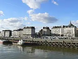 El quai de la Fosse en Nantes, con sus casas de comerciantes.
