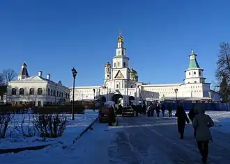 Acceso al monasterio