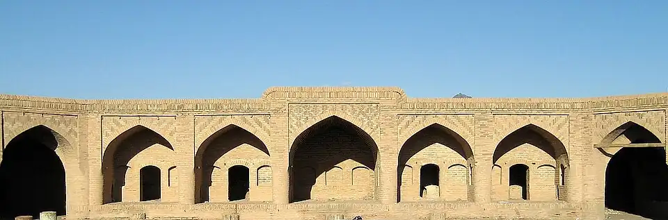 Caravasar en Neyestanak, Irán.