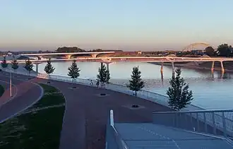 Nimega, el puente: el Waalbrug (el nuevo estilo)