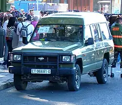 Nissan Patrol 260 largo militar