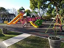 Juegos infantiles (Plaza San José)