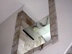 Shofar y recipiente con aceite de oliva para ser empleados cuando llegue el Mesías.