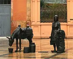 La Lechera. Oviedo. Homenaje a las Mujeres Ganaderas