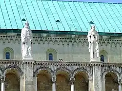 Detalle de la fachada de la Catedral de Pécs