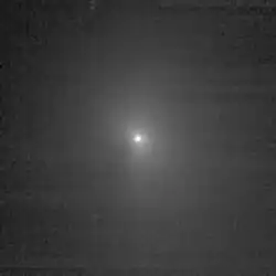 Cometa Tempel 1, imagen tomada a 4.2 millones de km en el comienzo de la fase de impacto