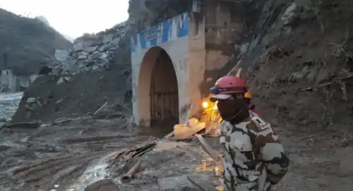 Operación de rescate en el túnel 1 de la central hidroeléctrica de Tapovan Vishnugad, Fecha: 8 de febrero de 2021