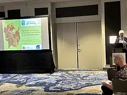 Presentando Pinilla del Valle en el SAA, en New Orleans