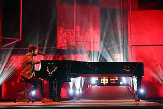 Pablo López cantando "Tu Enemigo" en la Gala de entrega de los Premios Ondas 2016