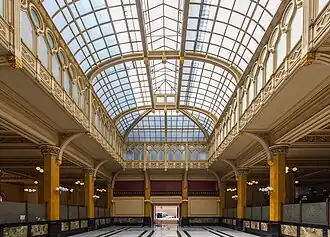 Sala posterior del palacio.