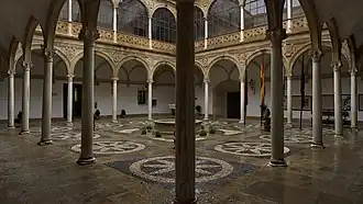 Patio interior del Palacio de las Cadenas