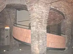 Rampa helicoidal del sótano