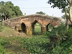 Un puente de la era mogol en Sonargaon