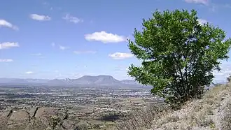 Valle de Actopan localizado al centro del territorio.