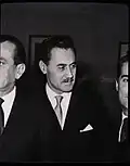 Franco Albini fotografiado por Paolo Monti en el Premio Compasso d'Oro, Milán, alrededor de 1960.