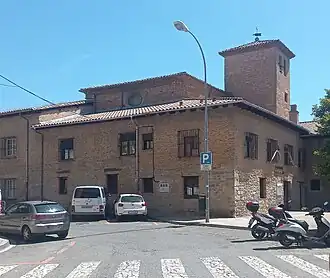 Vista de la iglesia desde el oeste