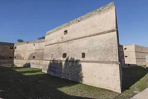 Bastión en ángulo.