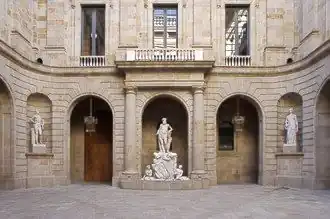 Patio de la Lonja