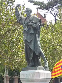 Pau Claris (1880), de Rafael Atché, paseo de Lluís Companys.