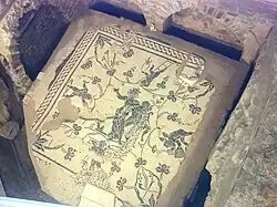 Pavimento de uno de los columbarios de la necrópolis