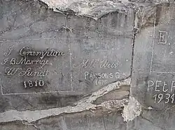 Graffiti en inglés realizado por visitantes extranjeros