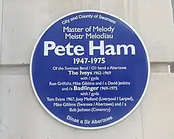 Placa azul en memoria de Pete Ham