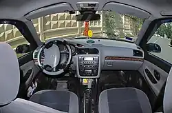 Tablero de un Peugeot 406