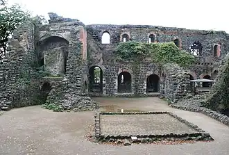 Otra vista de las ruinas del Kaiserpfalz.