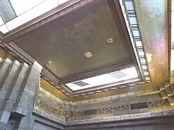 Techo de vidrieras en la Sala del Misterio