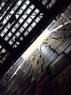 Pared de Fotos en el Museo Memorial del Holocausto