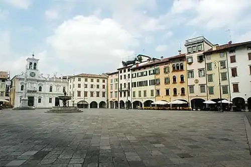 Plaza de Santiago (Piazza San Giacomo)