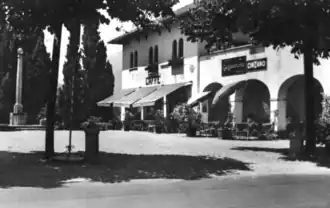 El escultor Giannino Castiglioni rediseñó el entorno de Lierna junto al Lago de Como, sobre el trazado medieval, 1932