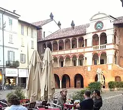 Plaza en Pavía.