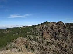 La cumbre central de Gran Canaria, con el Morro de la Agujerada y el Pico de las Nieves a la derecha.