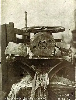 Fragmentos de obús tras el bombardeo.