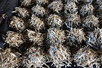 Pescado seco pequeño