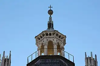 Detalle de la pequeña linterna