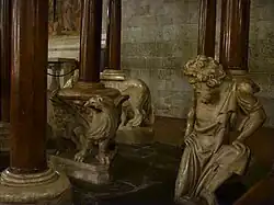 Base del púlpito de San Andrés en Pistoia.