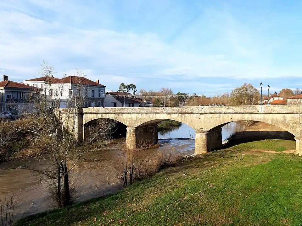 Pont jumeaux Navarre (Tartas) sobre el Midouze