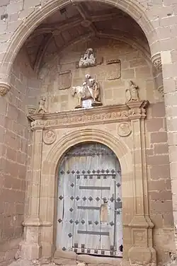 Portada de la iglesia