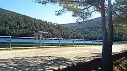 Vista del entorno del pantano desde su presa