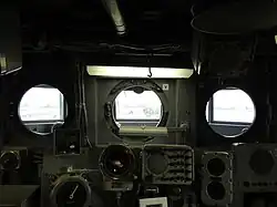 Puente de mando del USS Hornet CV-12