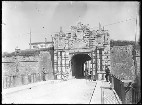 El portal de San Nicolás. Foto de Altadill