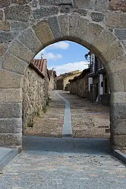 Puerta de Piedrahita en Bonilla de la Sierra