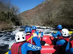 Rafting en el Nive en febrero.