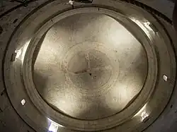 Planta superior con techo agrietado