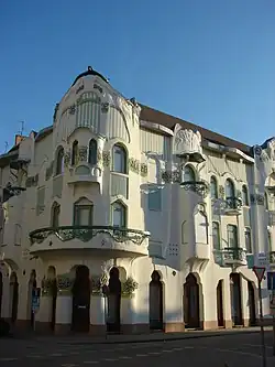 Palacio Reök (1907) en Szeged, obra de Ede Magyar