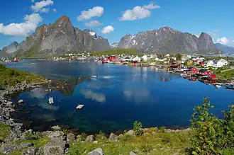 La villa de Reine, en las islas Lofoten, Nord-Norge.